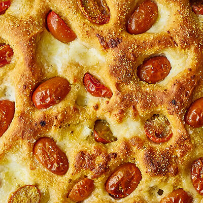 Focaccia pugliese al sale grosso